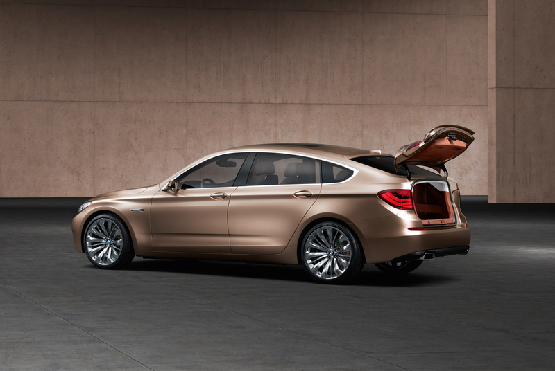 Illustration for article titled BMW 5-Series GT Concept Officially Shows Off Flexible Rear